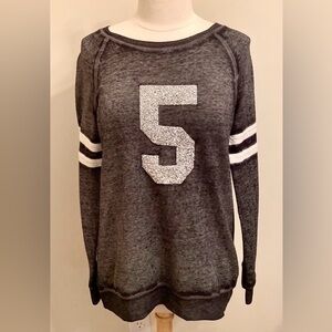 Actine Grey Silver Bling Number 5 SZ S Y2K Streetwear Urban Glamour Sweatshirt